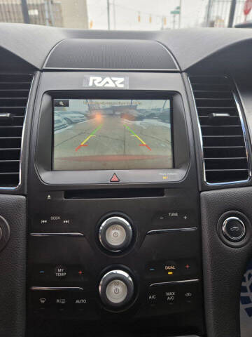 2014 Ford Taurus SEL