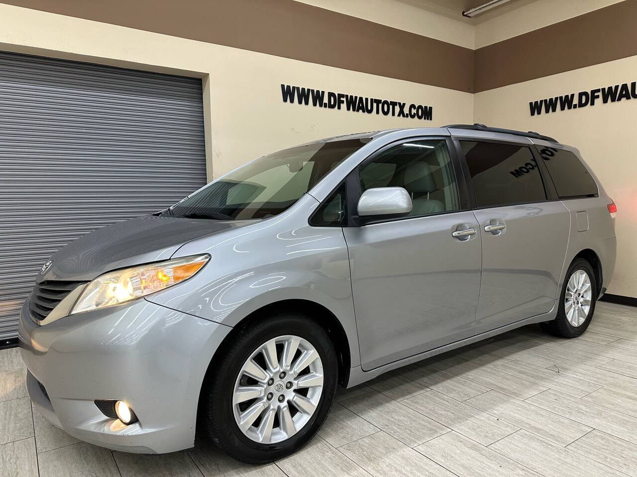 2012 Toyota Sienna for sale at DFW Auto & Services Inc in Fort Worth, TX