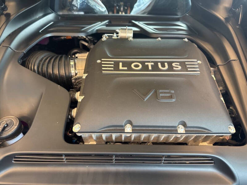 2025 Lotus Emira V6 Base