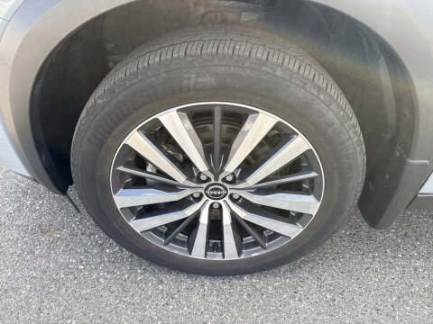 2022 Nissan Pathfinder Platinum