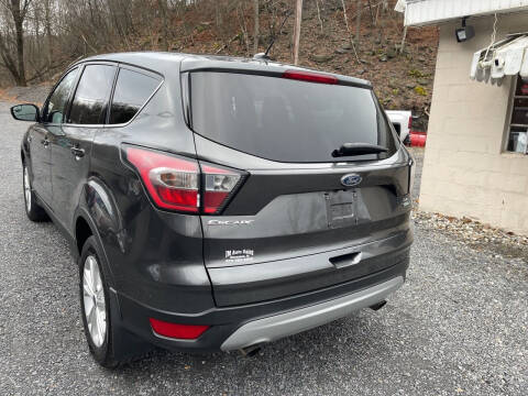2017 Ford Escape SE