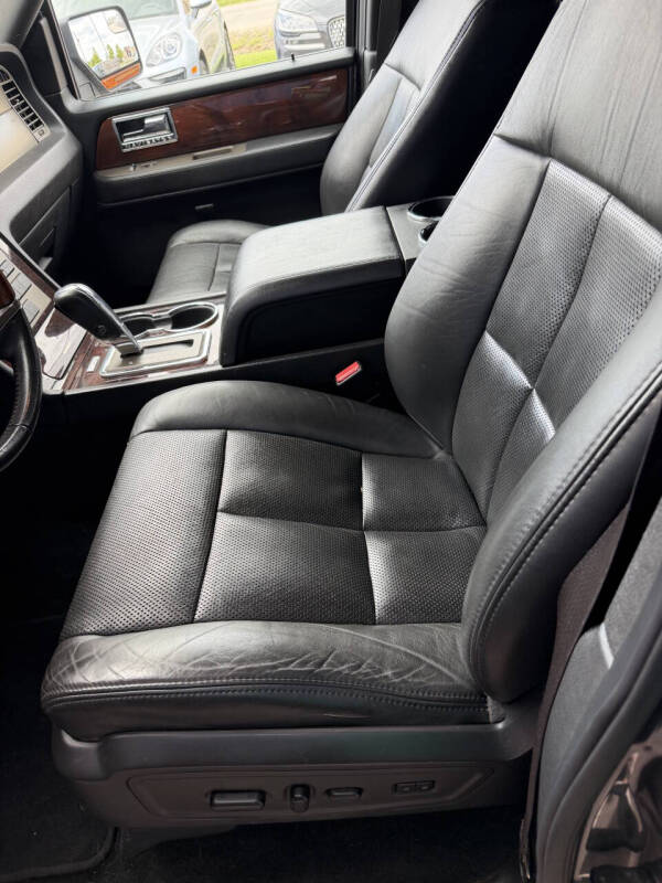 2012 Lincoln Navigator