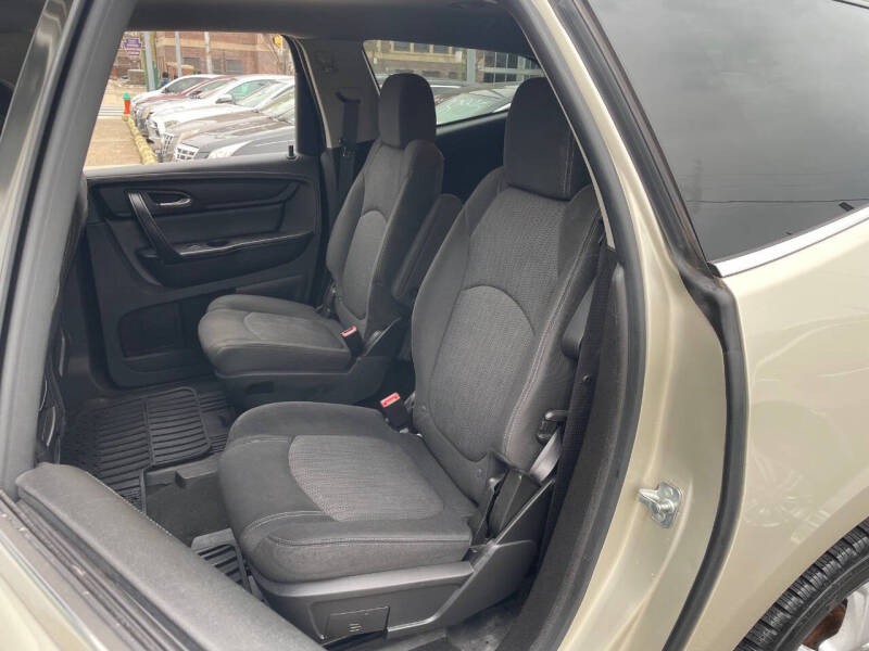 2016 Chevrolet Traverse LT