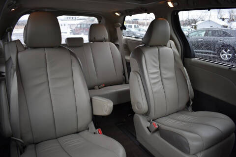 2013 Toyota Sienna Limited 7-Passenger