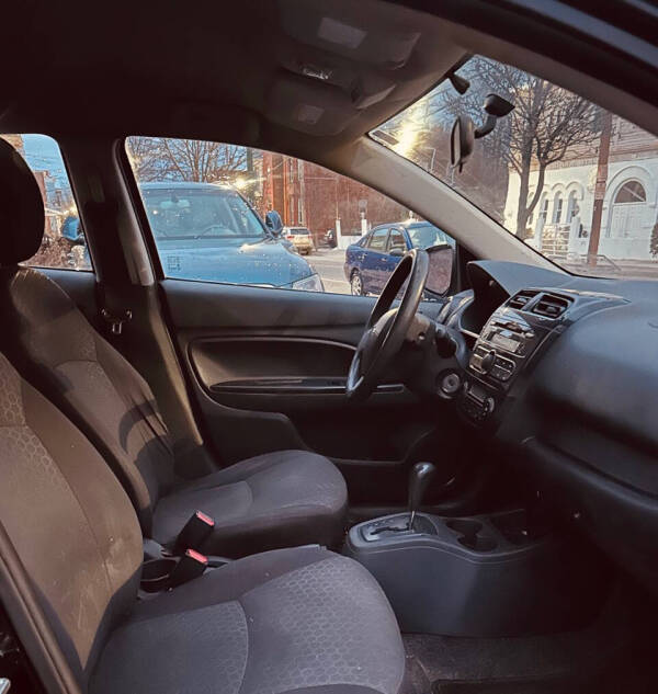 2015 Mitsubishi Mirage DE