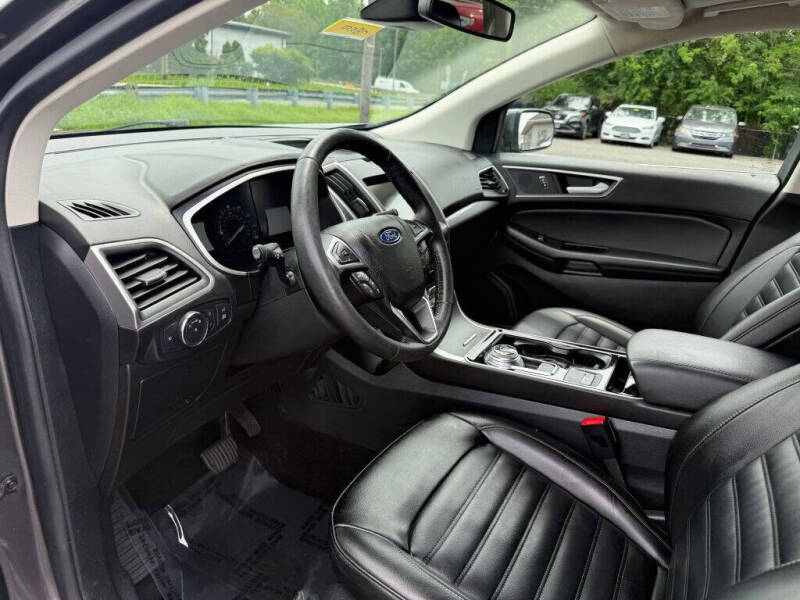 2020 Ford Edge SEL