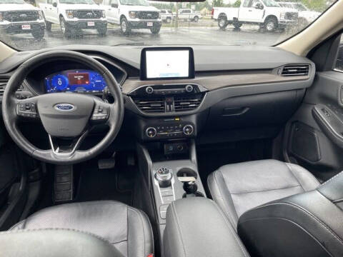 2020 Ford Escape Titanium