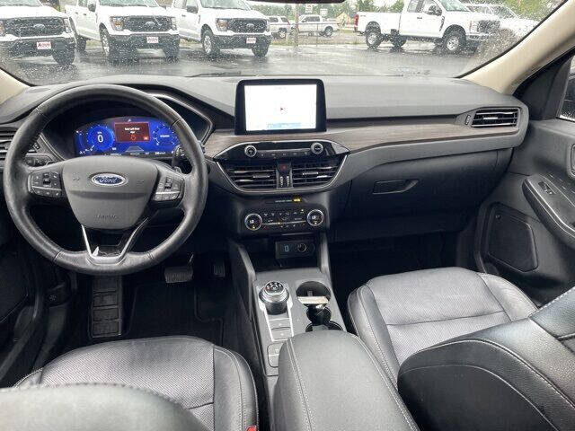 2020 Ford Escape Titanium