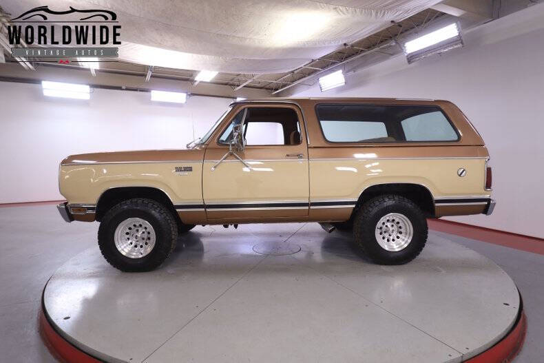 1977 Plymouth Trailduster