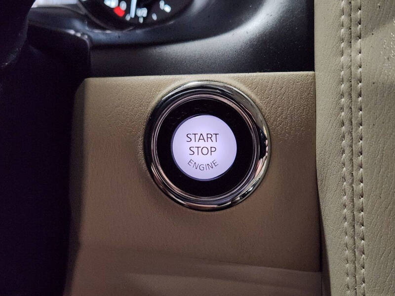 2022 Infiniti QX80 Luxe