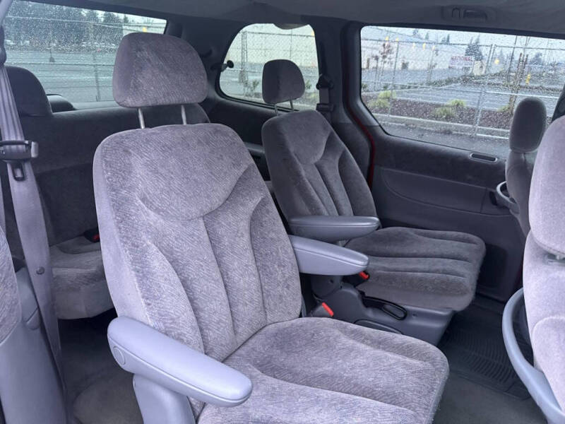 2000 Dodge Caravan SE