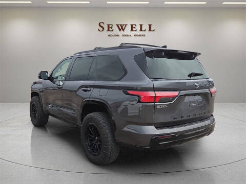 2023 Toyota Sequoia SR5