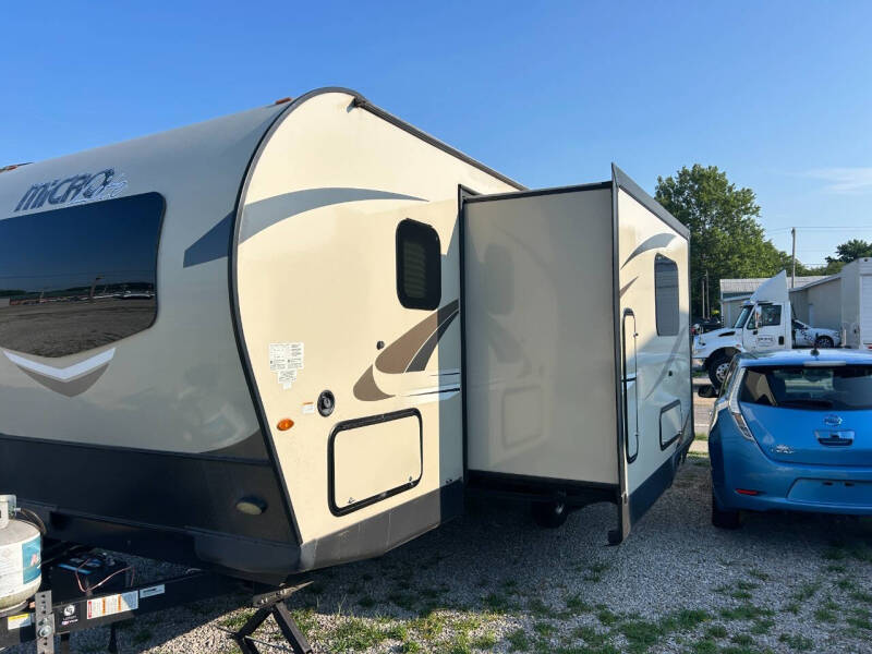 2019 FOREST RIVER - FLAGSTAFF 25BRDS