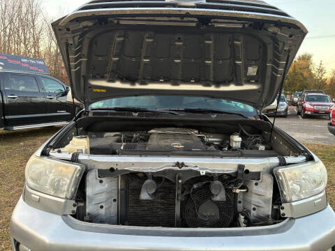 2013 Toyota Sequoia SR5