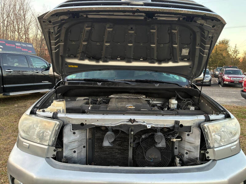 2013 Toyota Sequoia SR5