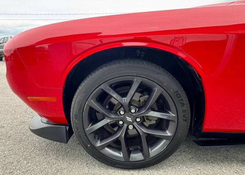 2021 Dodge Challenger SXT