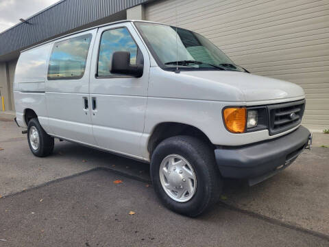 2005 Ford E-Series E-250