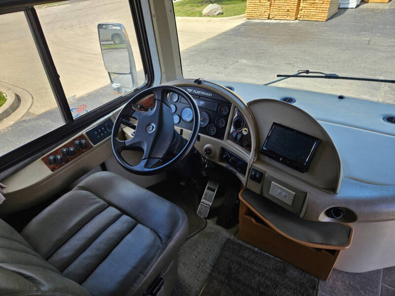 2009 Fleetwood RV DISCOVERY 40 XL