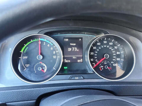 2016 Volkswagen e-Golf SE