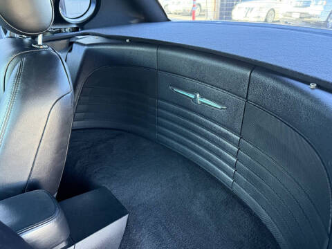 2003 Ford Thunderbird Deluxe