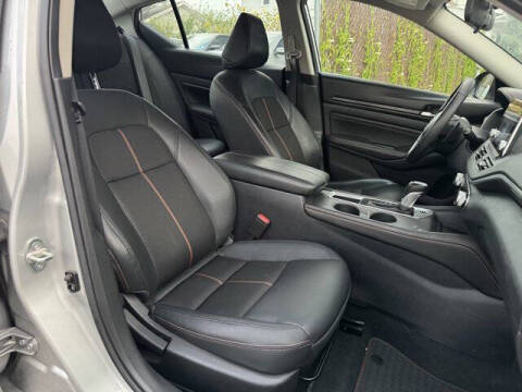 2021 Nissan Altima 2.5 SR