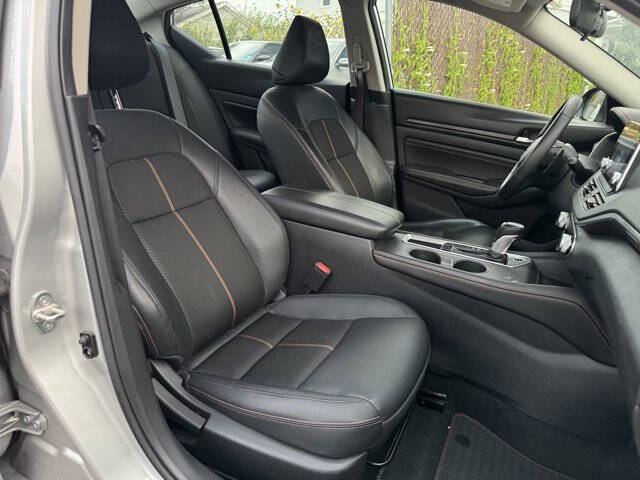 2021 Nissan Altima 2.5 SR