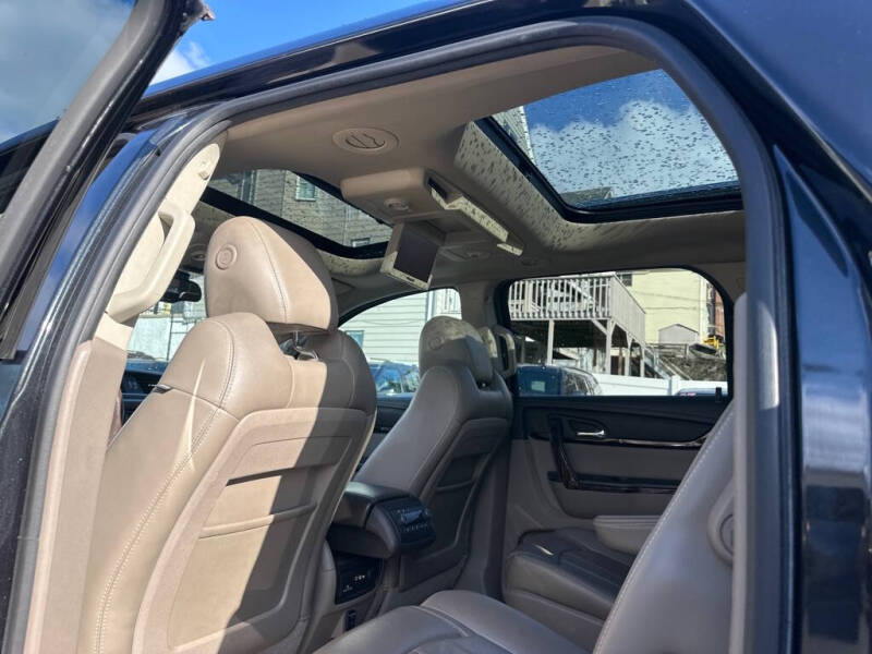 2014 GMC Acadia Denali