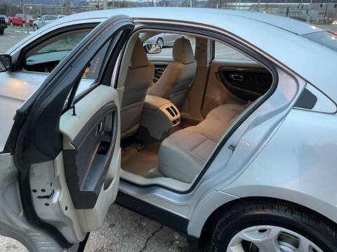 2012 Ford Taurus SEL