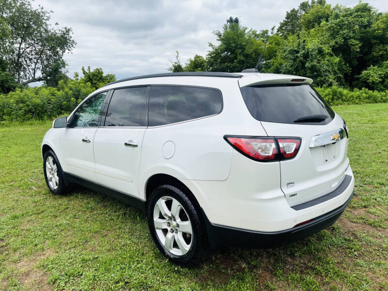 2016 Chevrolet Traverse LT