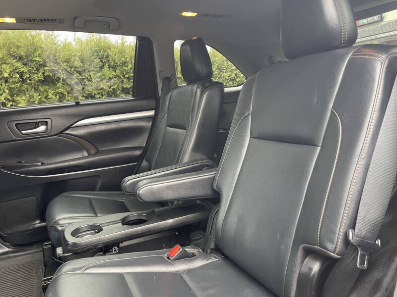 2017 Toyota Highlander XLE