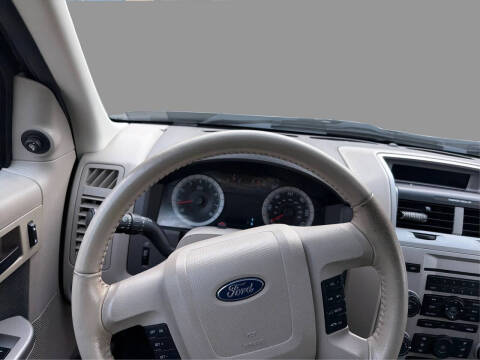 2009 Ford Escape XLT