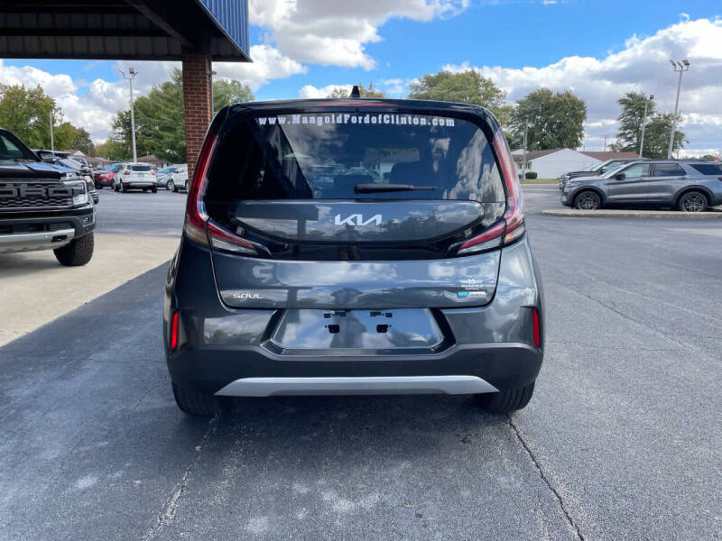 2023 Kia Soul EX