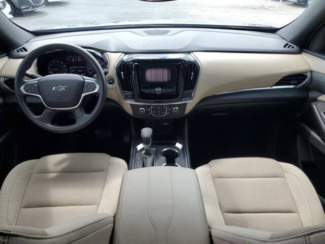 2023 Chevrolet Traverse LS