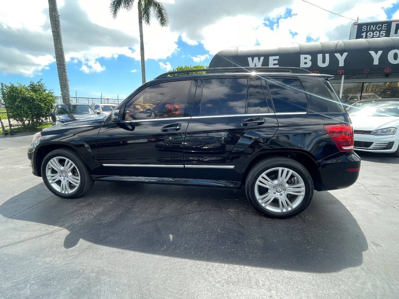 2015 MERCEDES-BENZ GLK-Class SUV / Crossover - $15,900