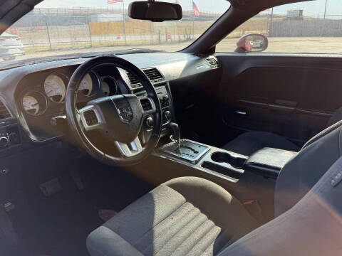 2013 Dodge Challenger SXT