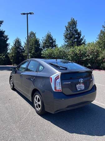 2012 Toyota Prius Two