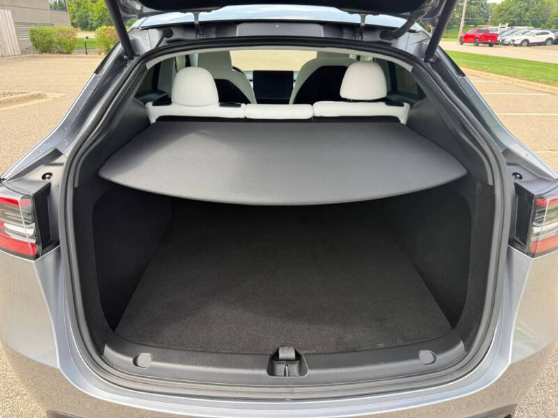 2025 Tesla Model Y Performance