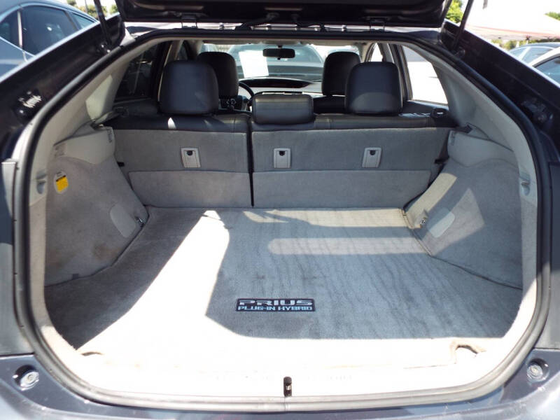 2014 Toyota Prius Plug-in Hybrid Advanced