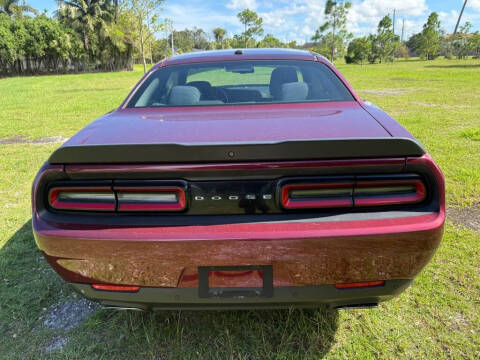 2018 Dodge Challenger SXT