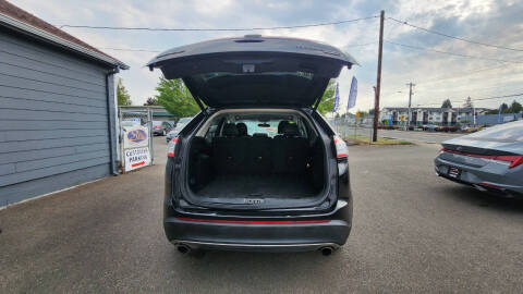 2018 Ford Edge Titanium