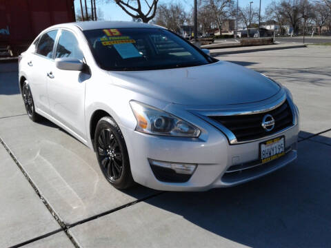 2015 Nissan Altima for sale at Super Car Sales Inc. in Oakdale CA