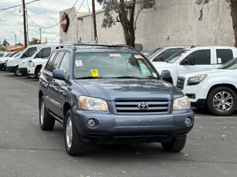 2004 Toyota Highlander for sale at Curry's Cars Powered by Autohouse - Brown & Brown Wholesale in Mesa AZ