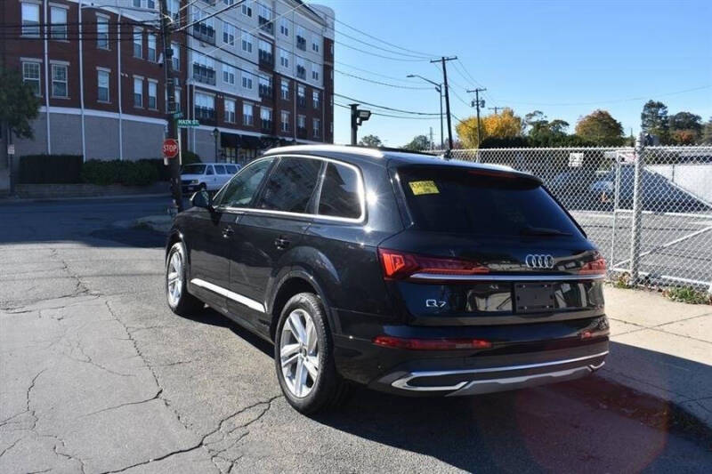 2023 Audi Q7 quattro Premium 45 TFSI