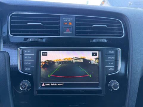 2017 Volkswagen Golf GTI