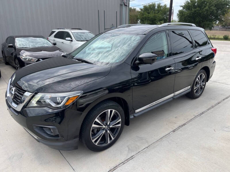 2017 Nissan Pathfinder Platinum