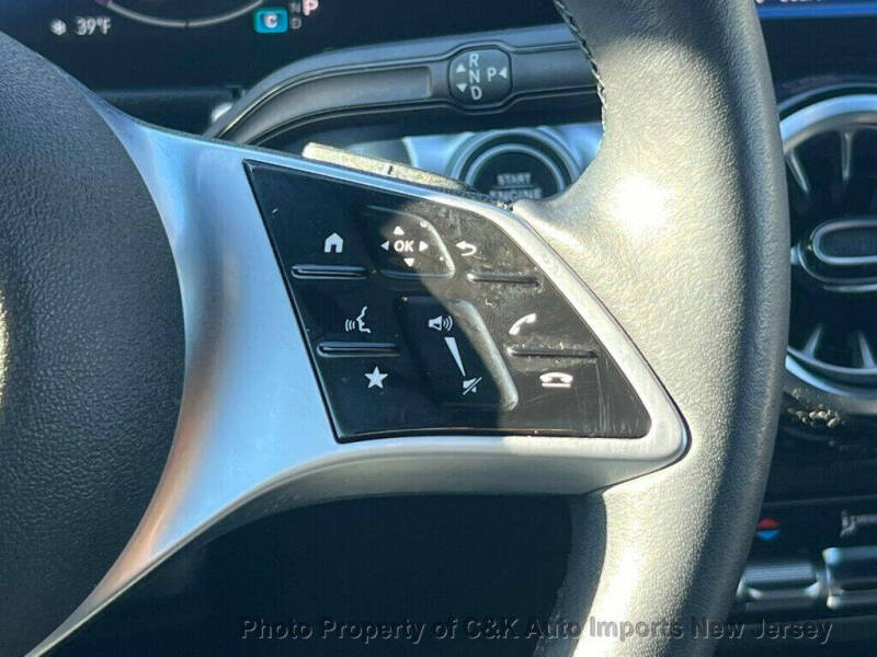 2025 Mercedes-Benz GLB GLB 250 4MATIC