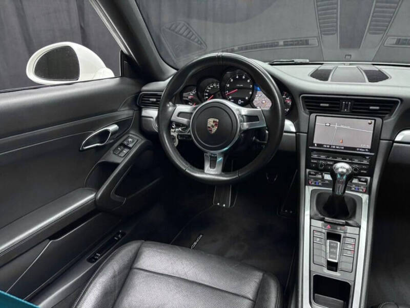2012 Porsche 911 Carrera