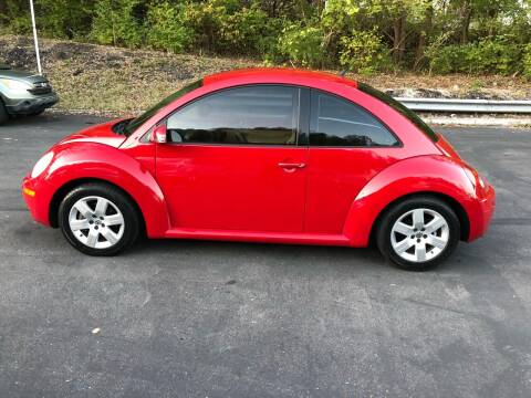 2007 Volkswagen New Beetle for sale at CHRIS AUTO SALES in Cincinnati OH