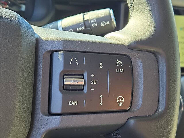 2024 Land Rover Defender 110 P400 X-Dynamic SE