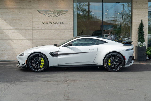 2023 Aston Martin Vantage 34